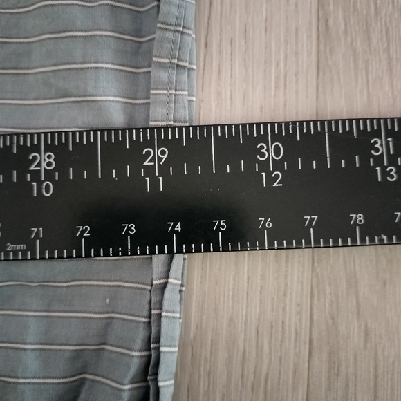 Uniqlo U Long Sleeve Shirt Grey Medium - Picture 4 of 5